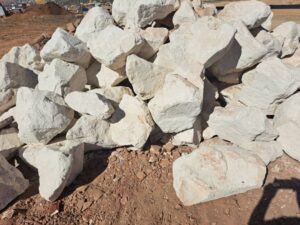 فروش سنگ مالون سفید محلات با قیمت مناسب فروشگاه سنگ شریفی