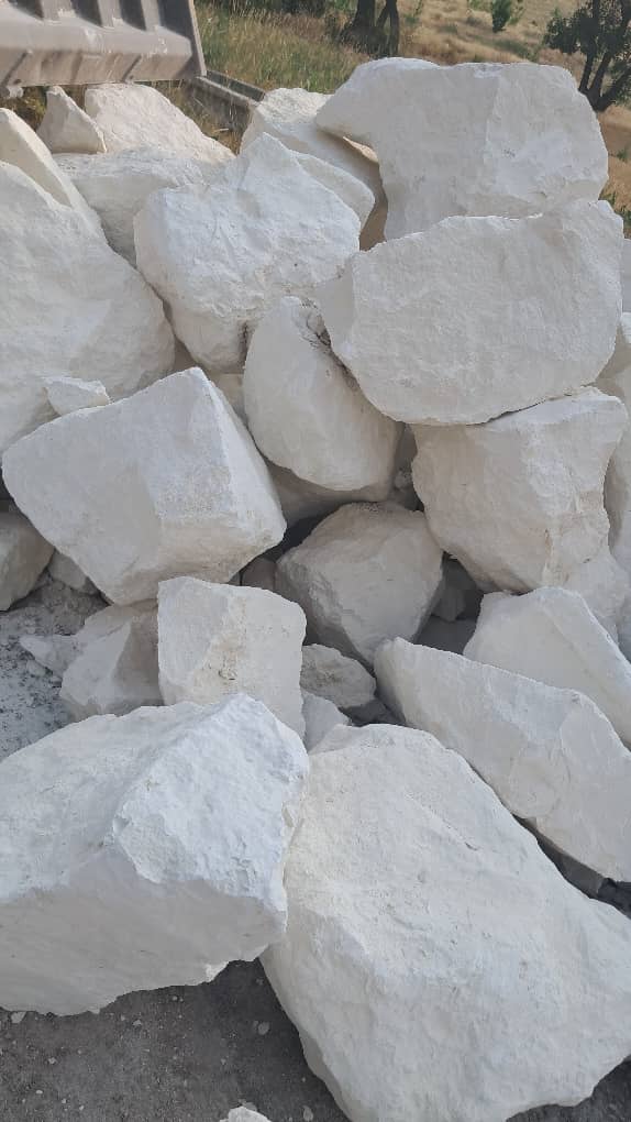 سنگ مالون سفید هر تنی با کرایه ۲.۸۰۰ است