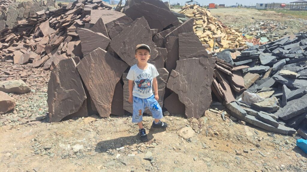 فروش سنگ لاشه ورقه ای شریفی