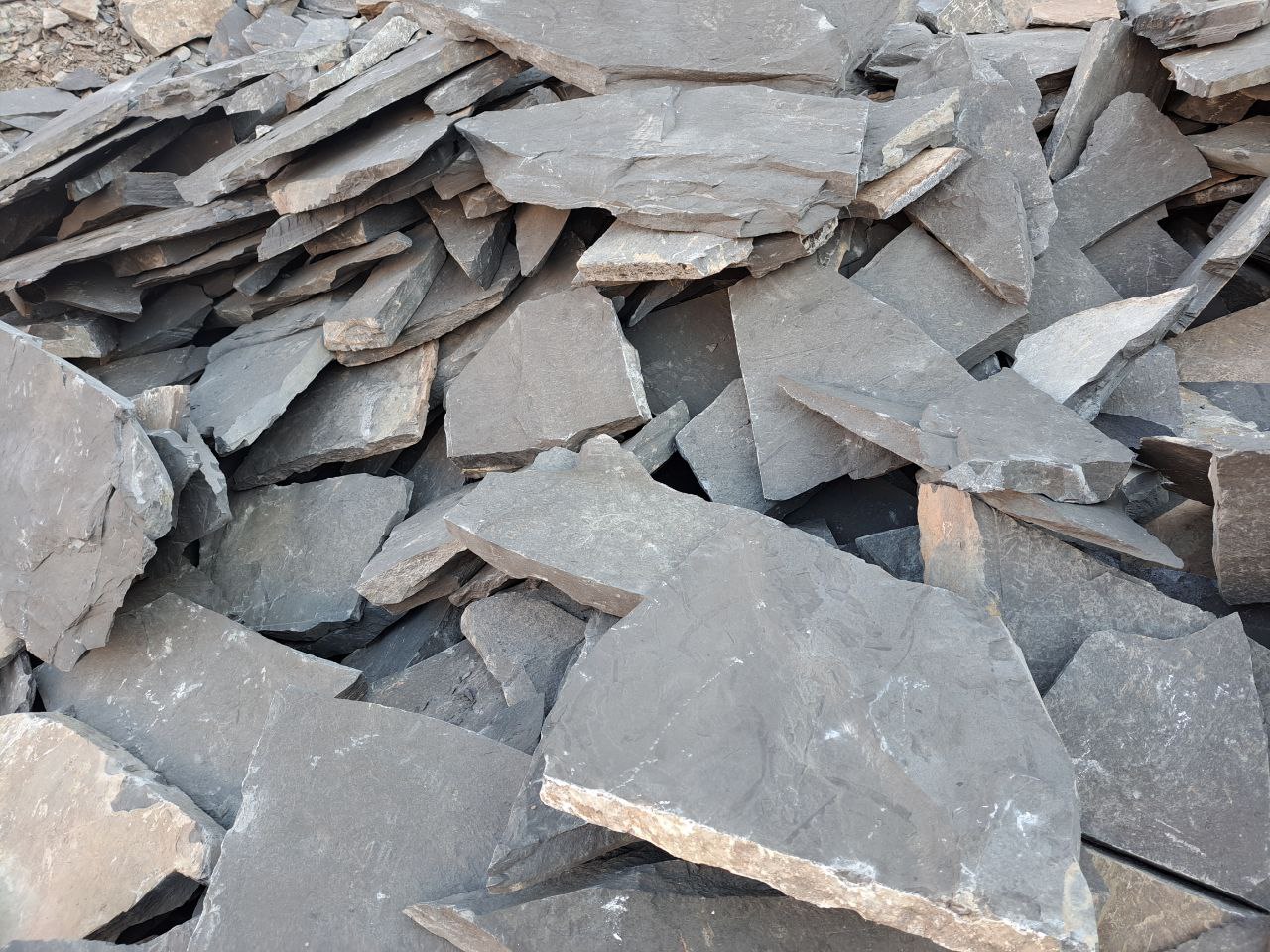 نمونه فروش سنگ لاشه ورقه ای - شریفی